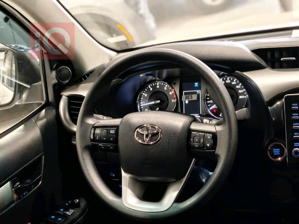 تويوتا هايلوكس